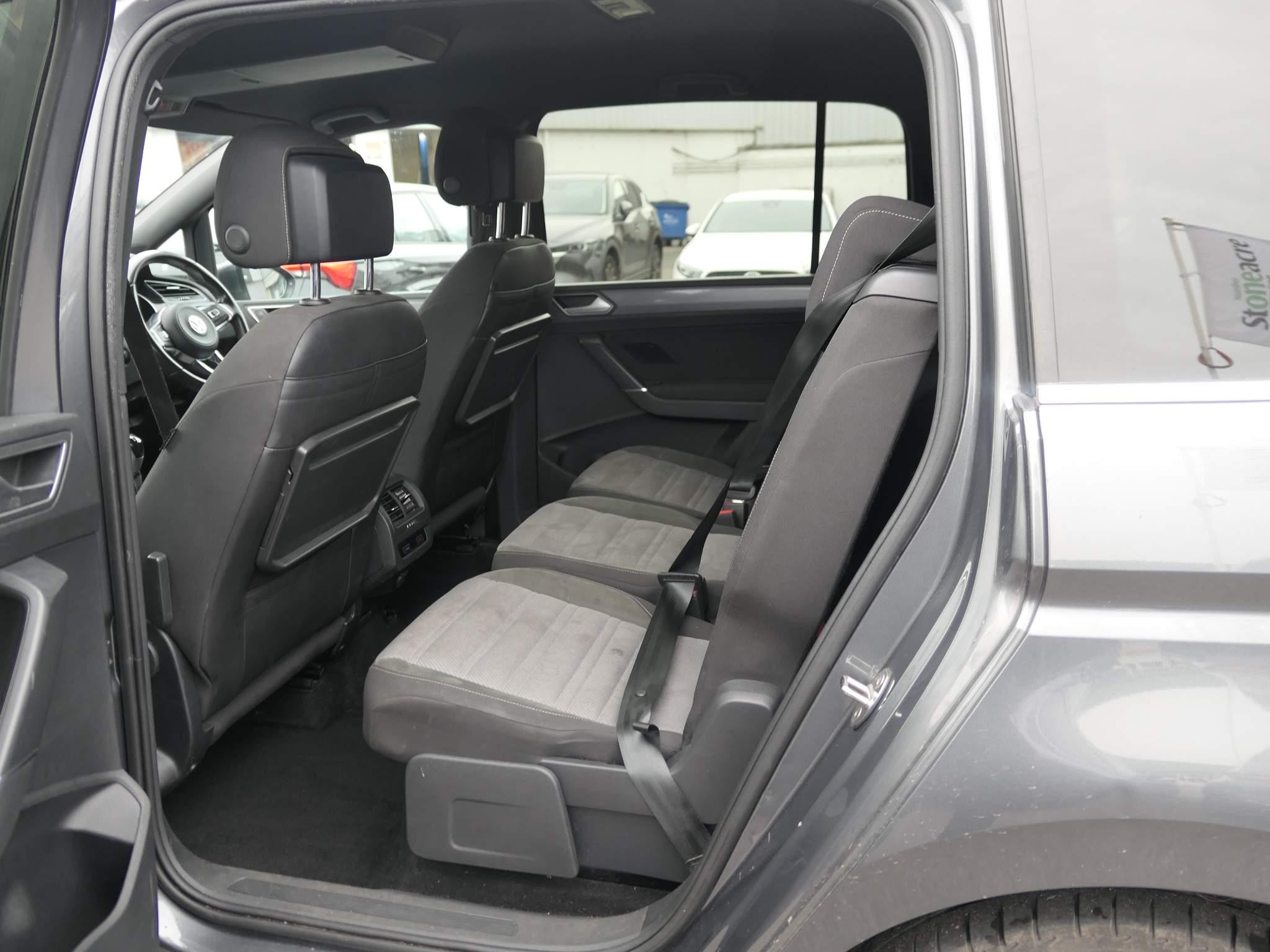 Volkswagen Touran Image 9