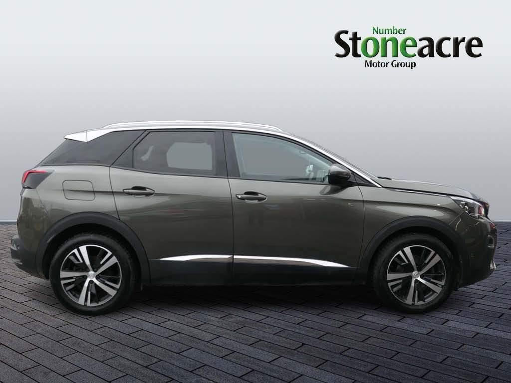 Peugeot 3008 Image 2