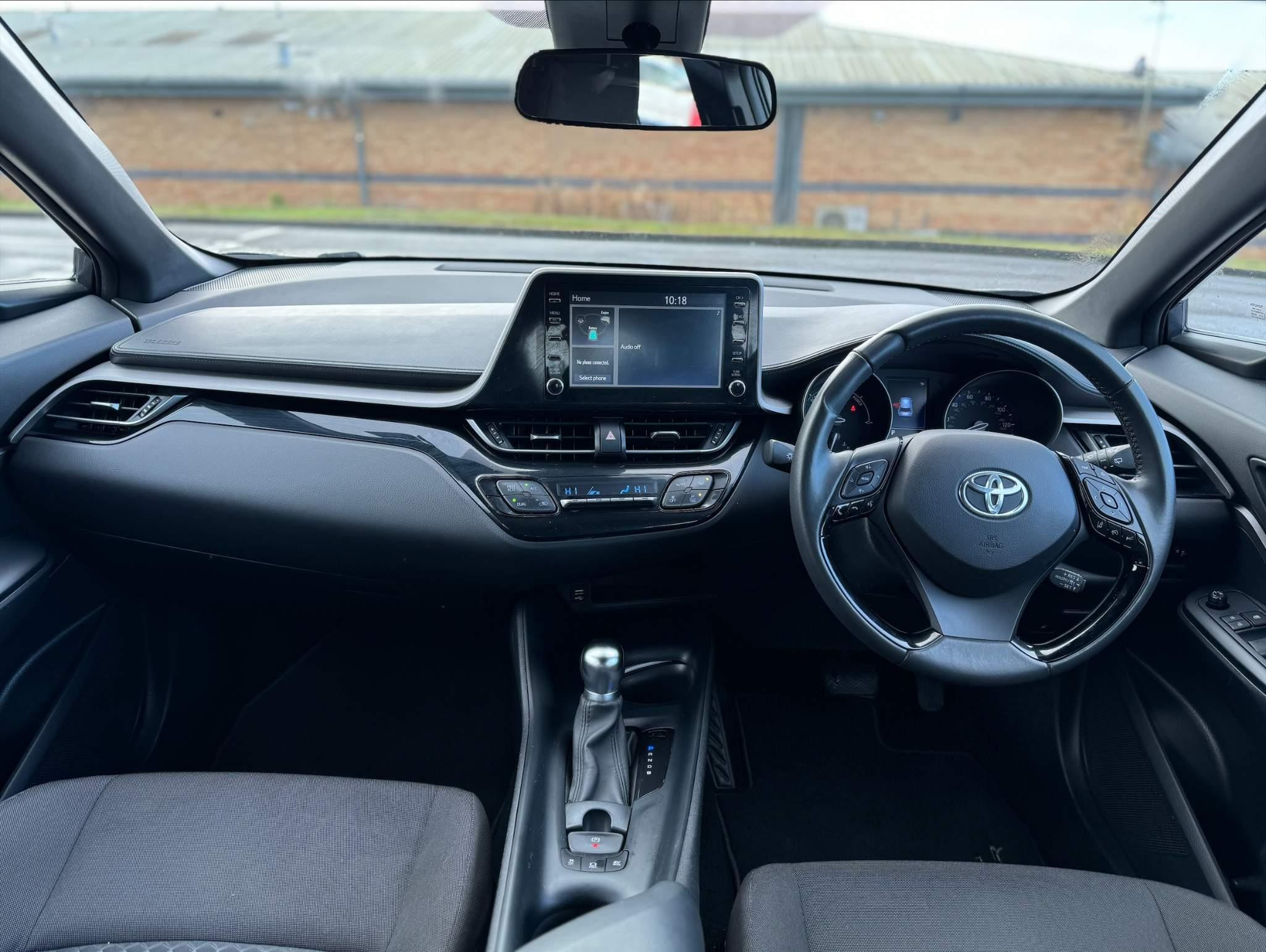 Toyota C-HR Image 19