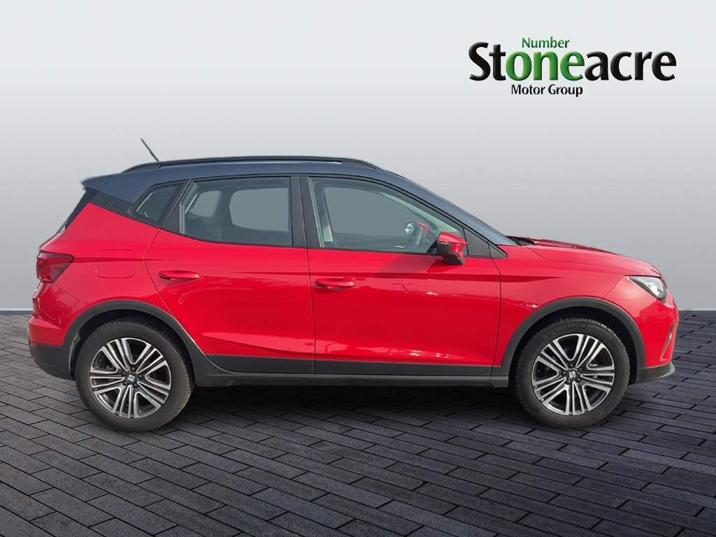 SEAT Arona Image 2