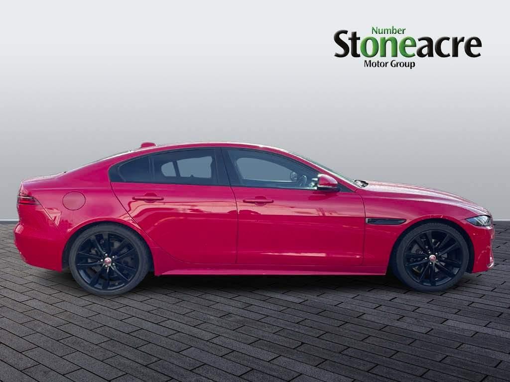 Jaguar XE Image 8