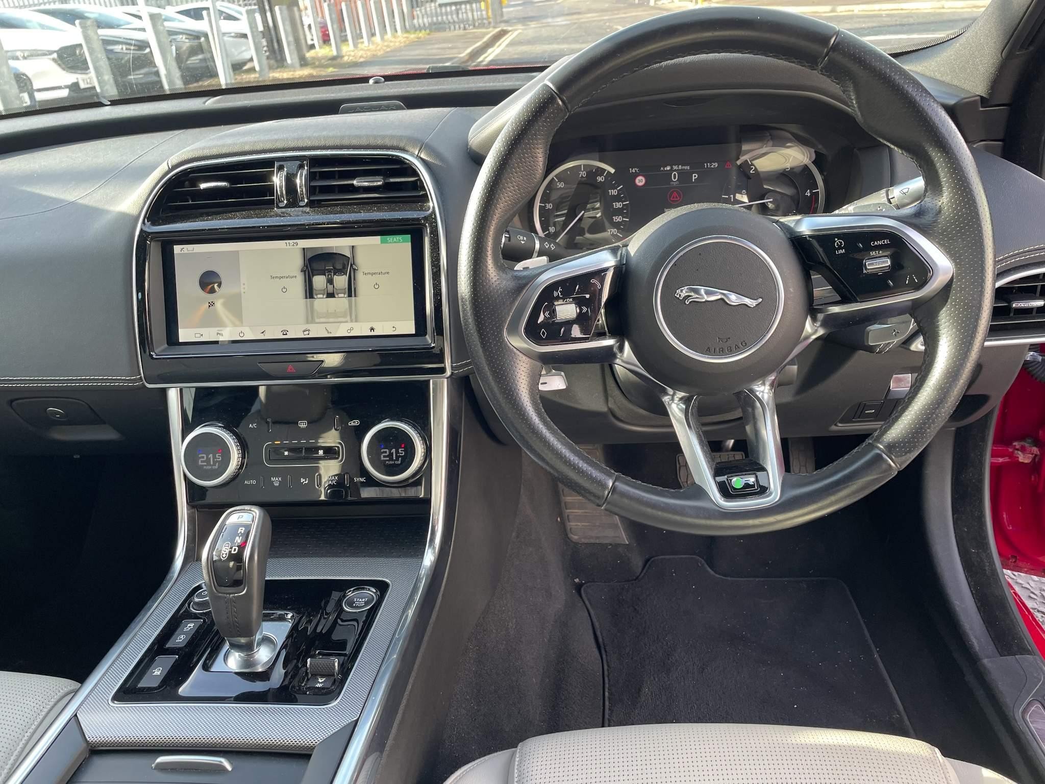 Jaguar XE Image 26