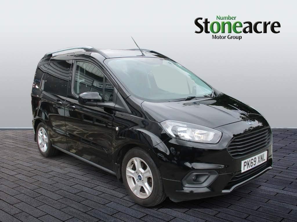 Ford Tourneo Courier Image 1