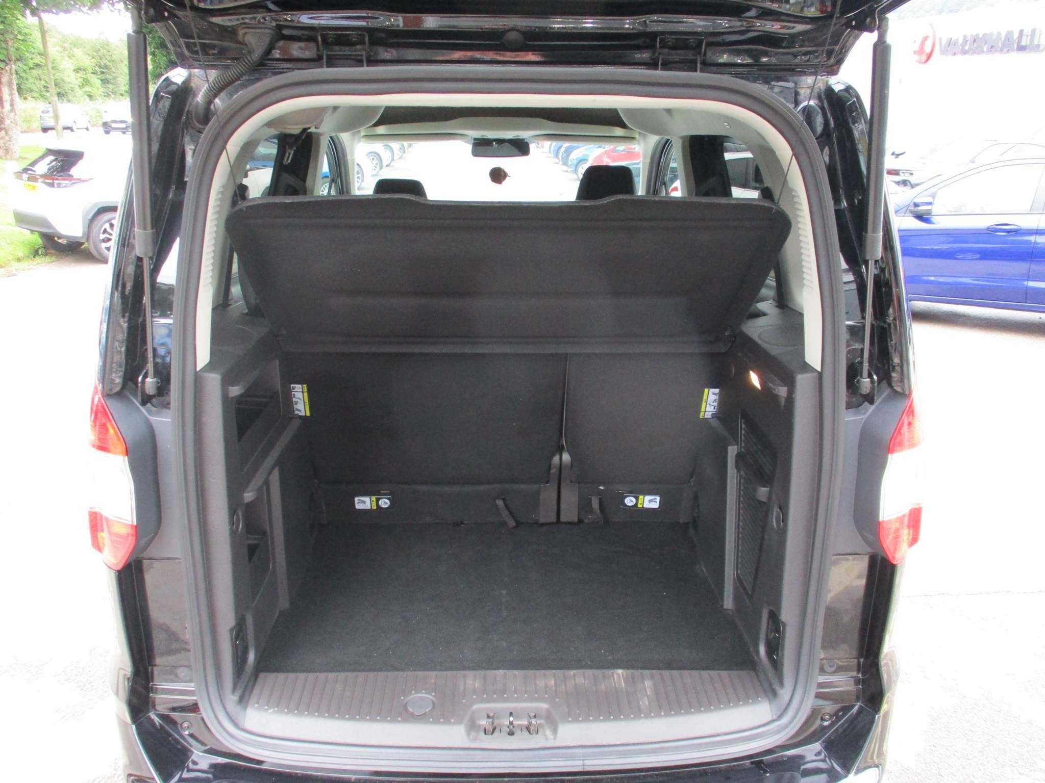 Ford Tourneo Courier Image 14