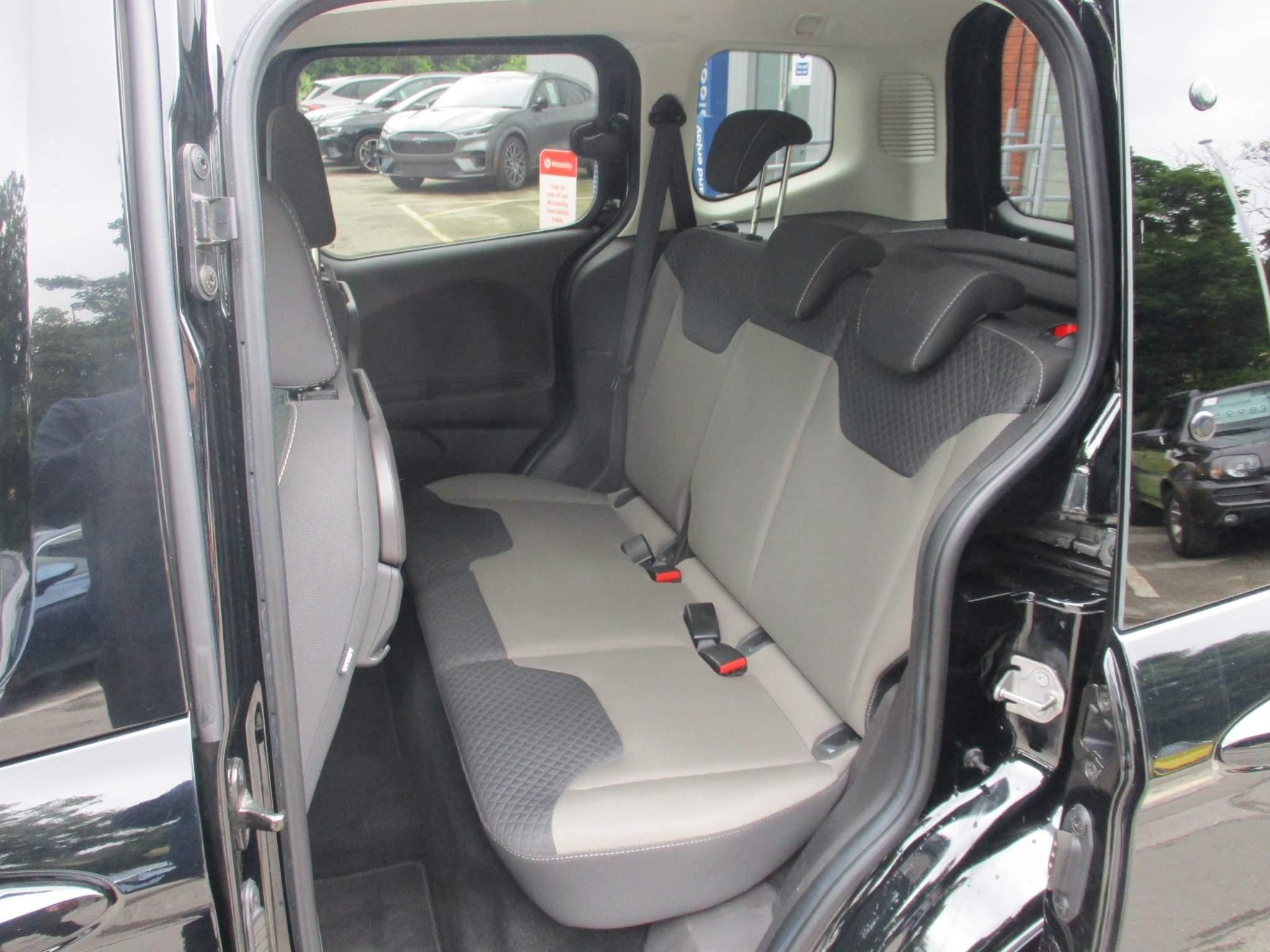 Ford Tourneo Courier Image 15