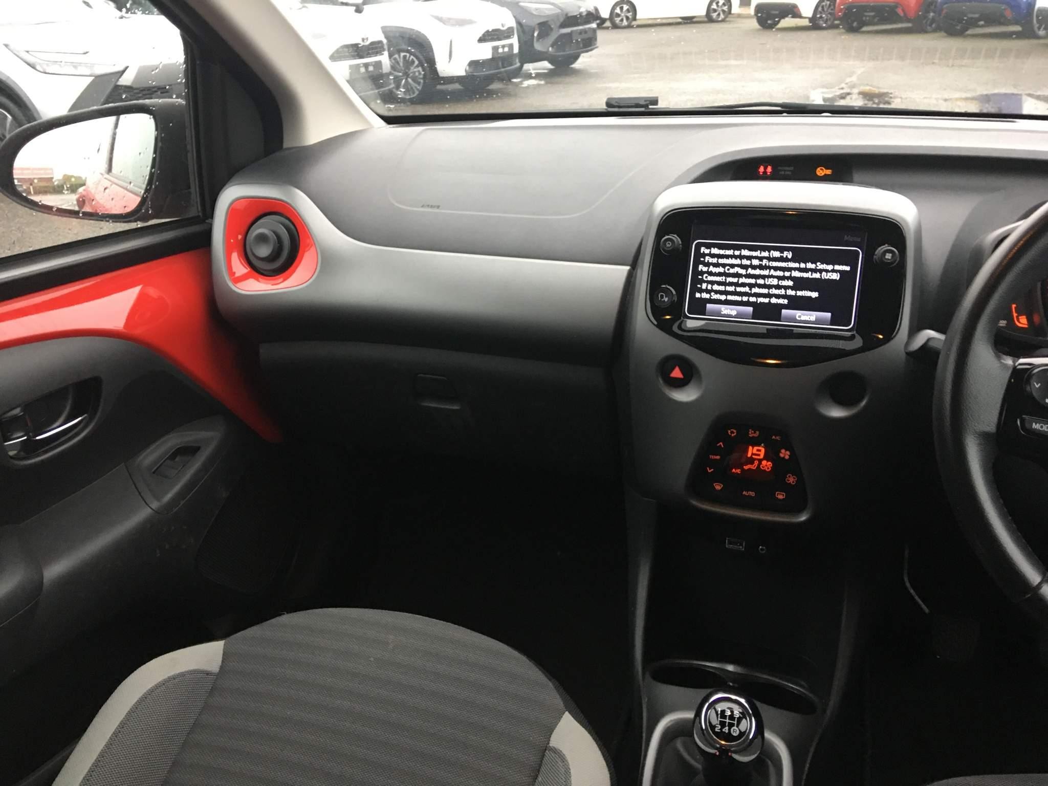 Toyota Aygo Image 16