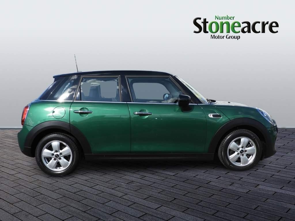 MINI Hatch Image 2