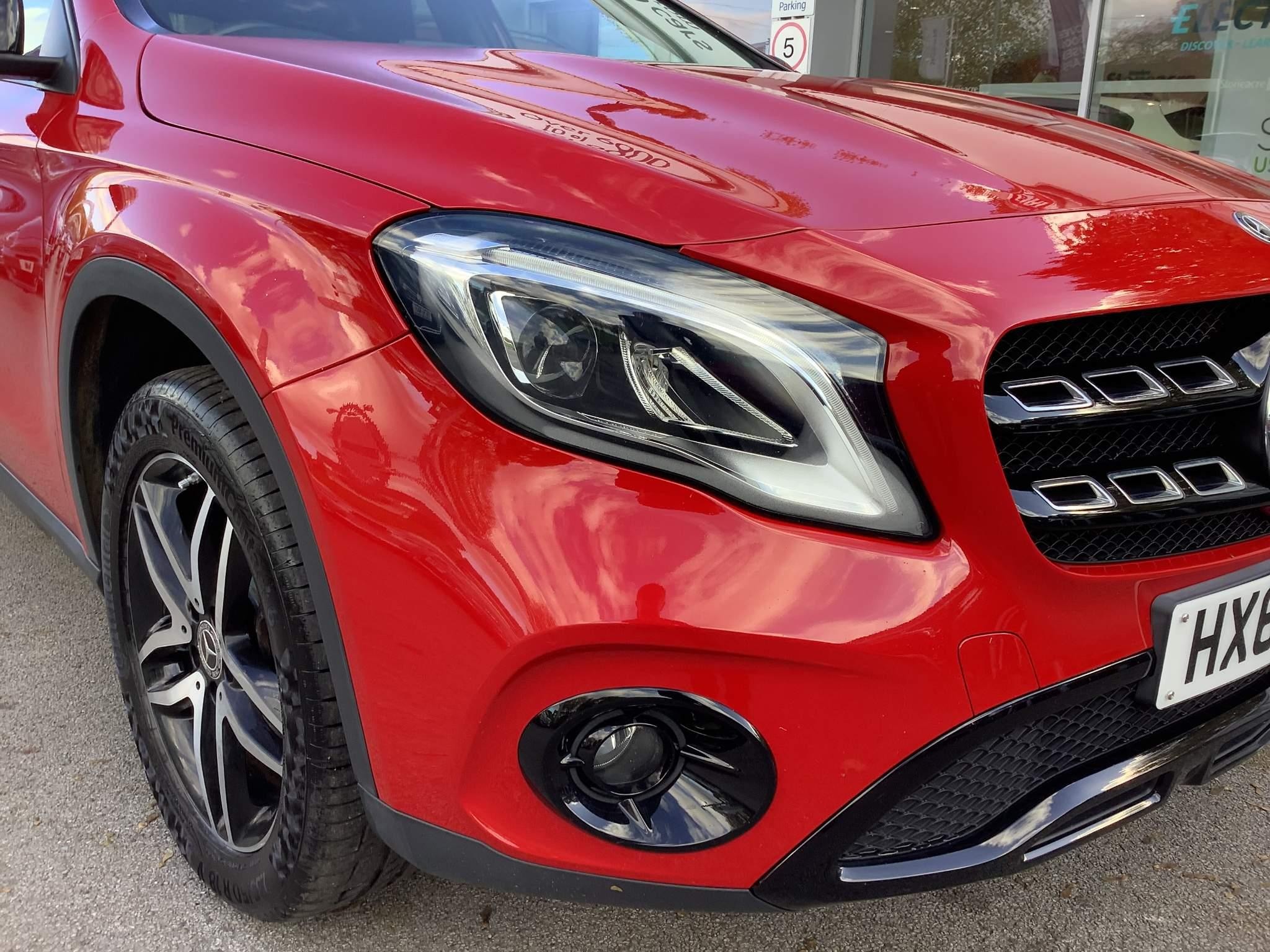 Mercedes-Benz GLA Image 9