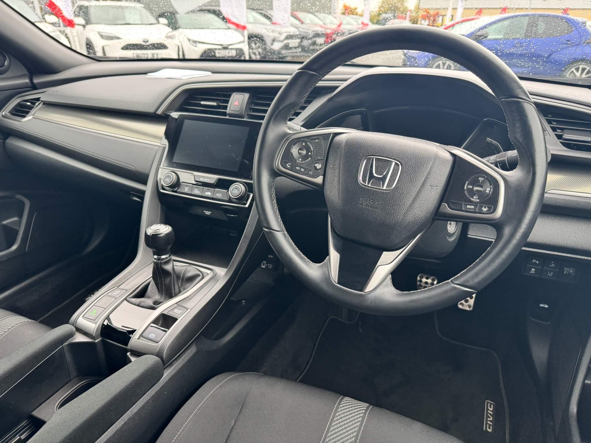 Honda Civic Image 16