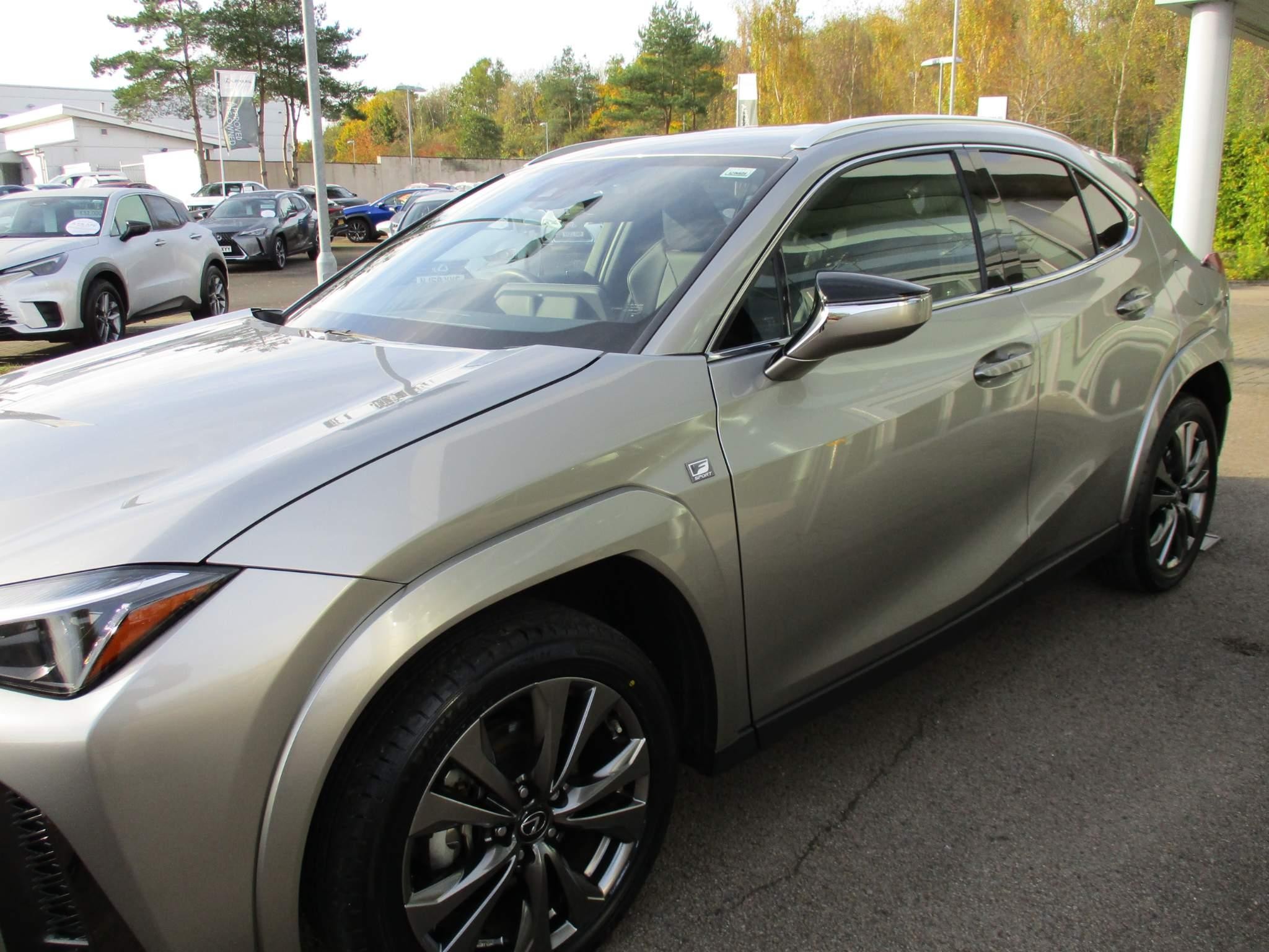 Lexus UX Image 43