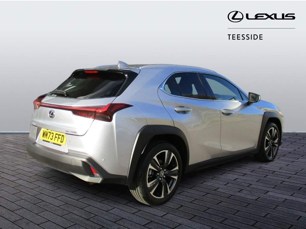 Lexus UX Self-Charging Hybrid Image 5