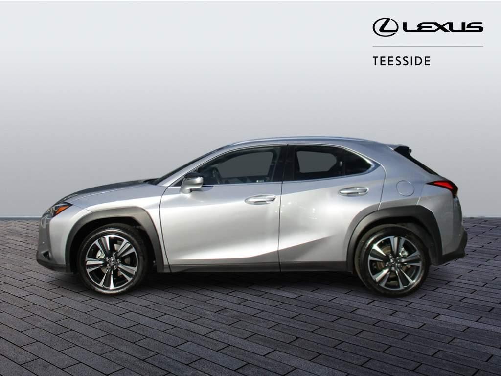 Lexus UX Self-Charging Hybrid Image 8