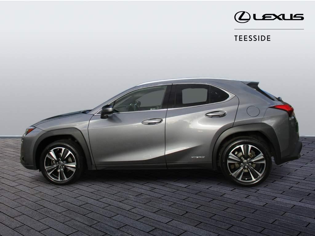 Lexus UX Self-Charging Hybrid Image 8