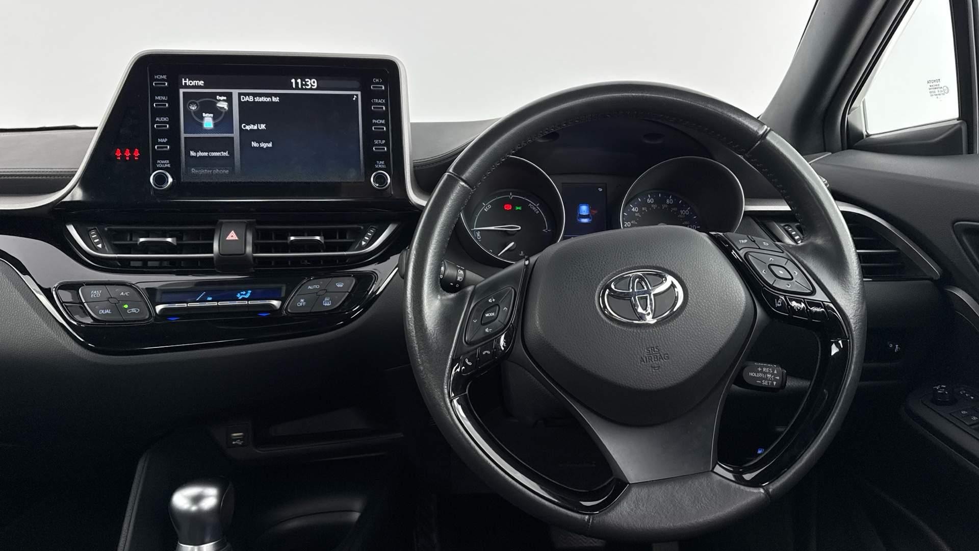 Toyota C-HR Image 14