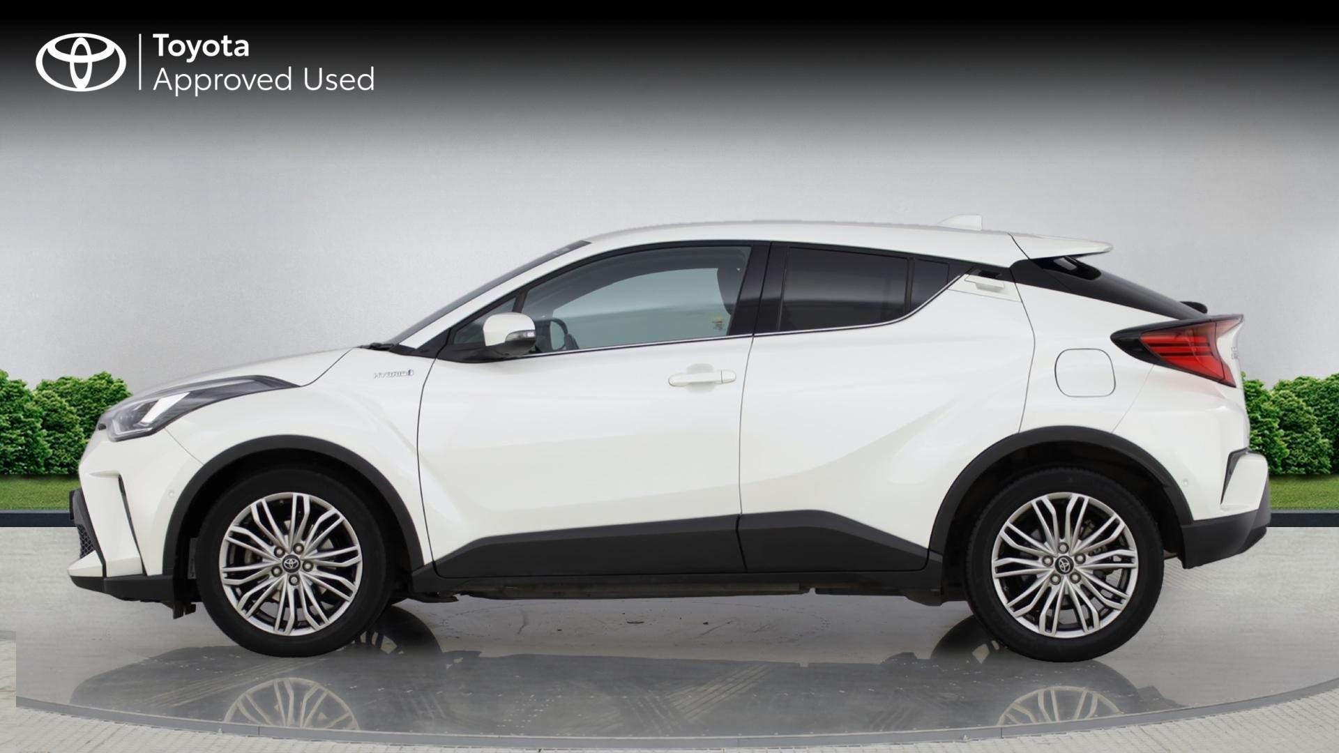 Toyota C-HR Image 8