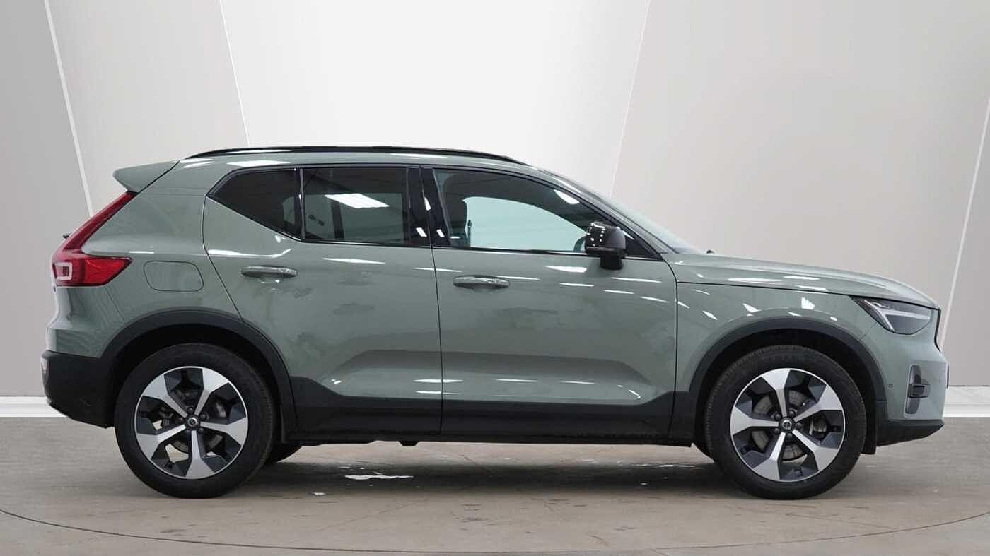 Volvo XC40 Image 2