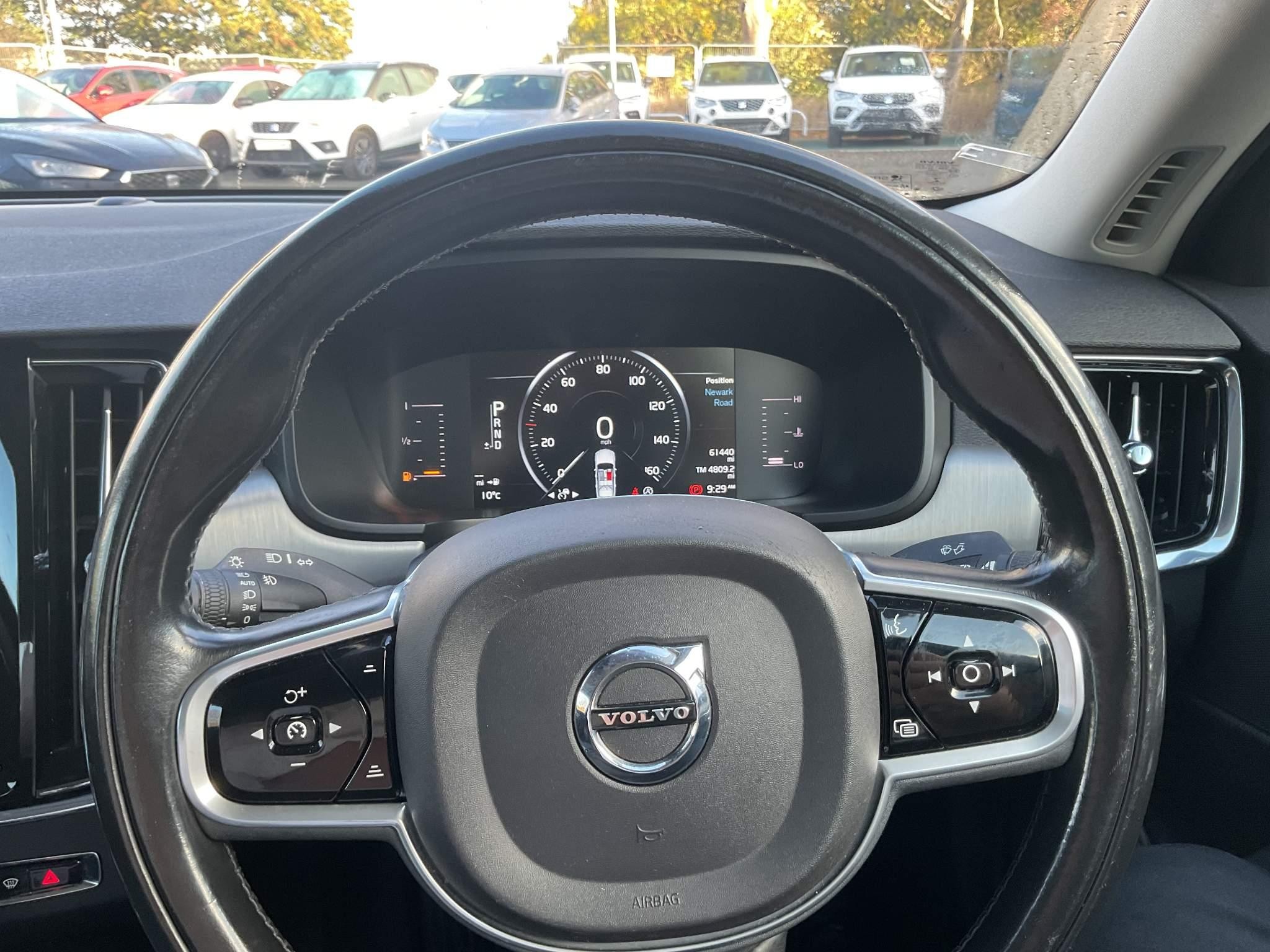 Volvo S90 Image 14