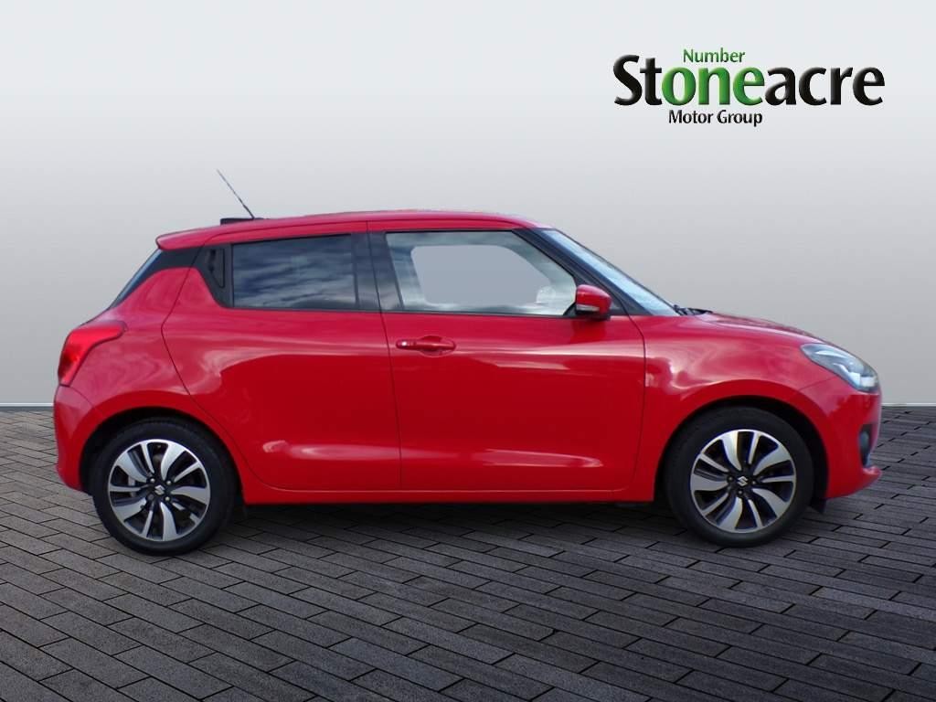 Suzuki Swift Image 2