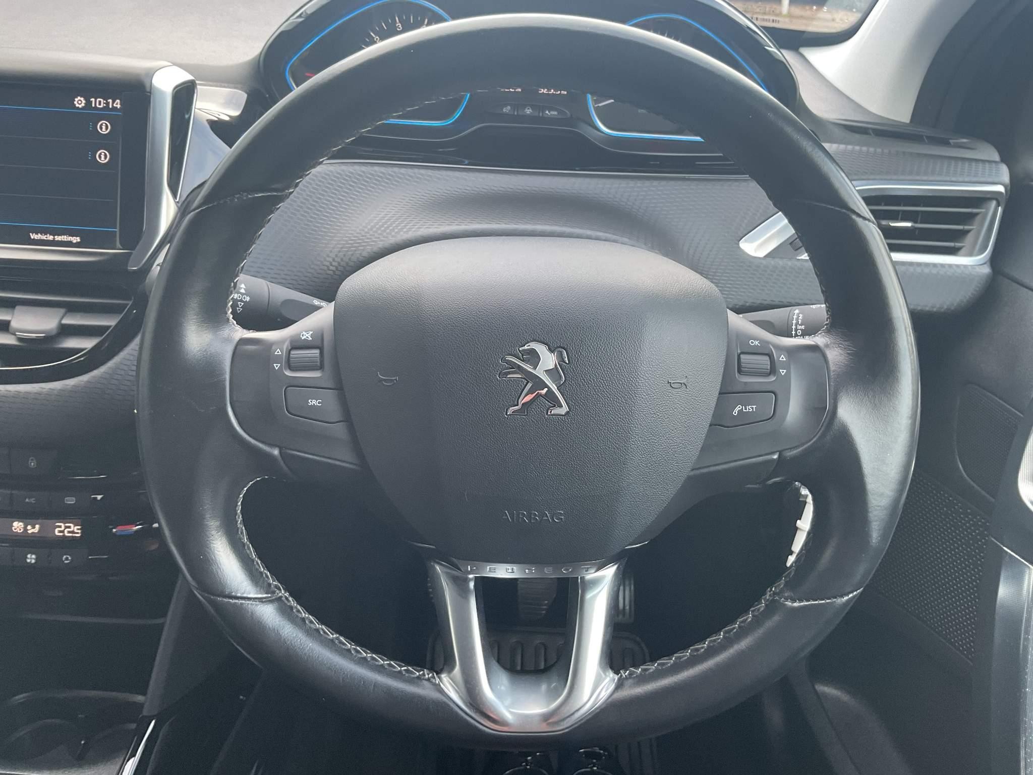 Peugeot 2008 Image 11