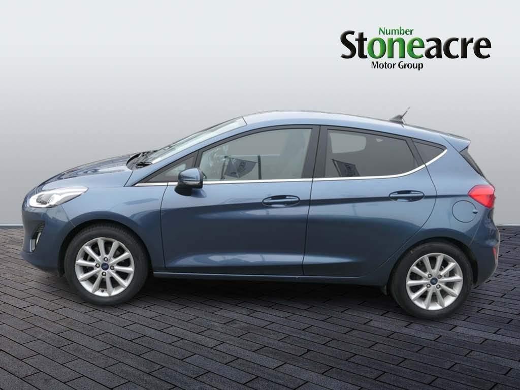 Ford Fiesta Image 6