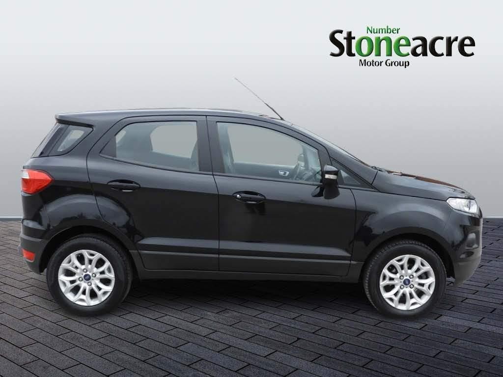 Ford EcoSport Image 2