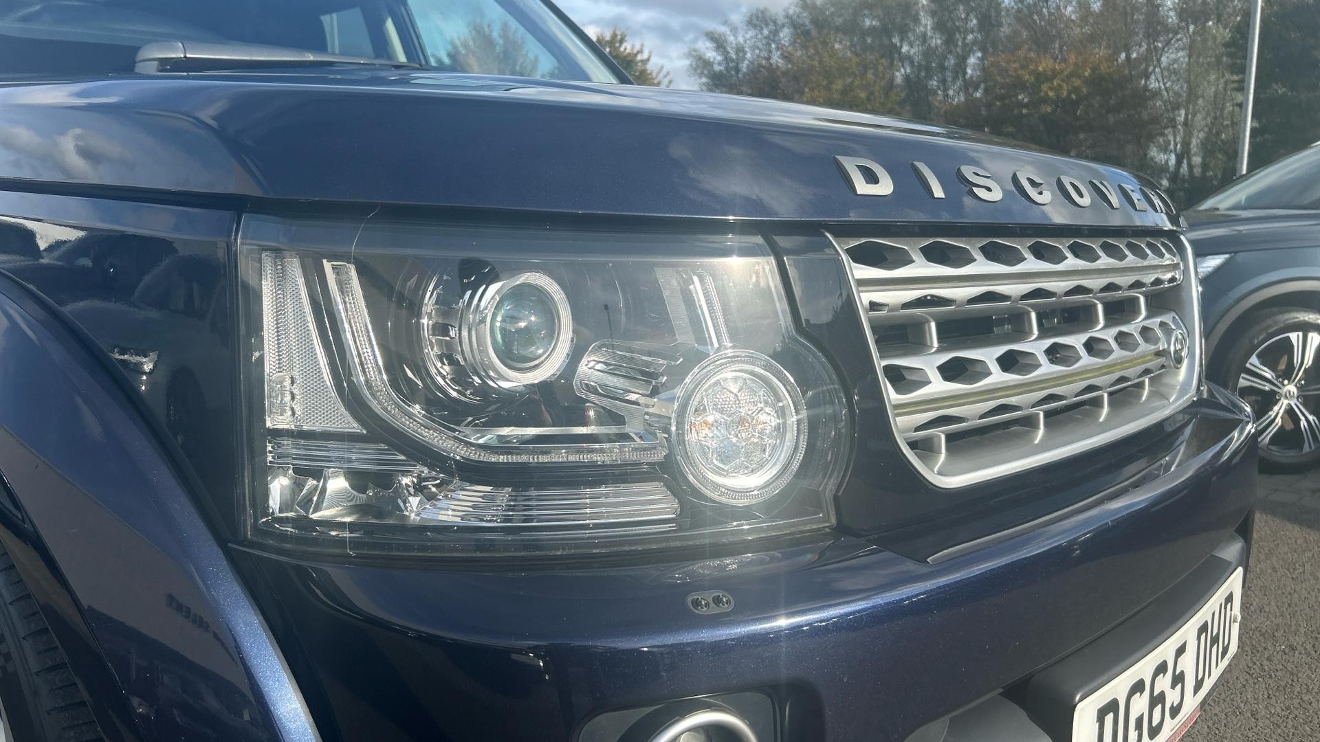 Land Rover Discovery 4 Image 25