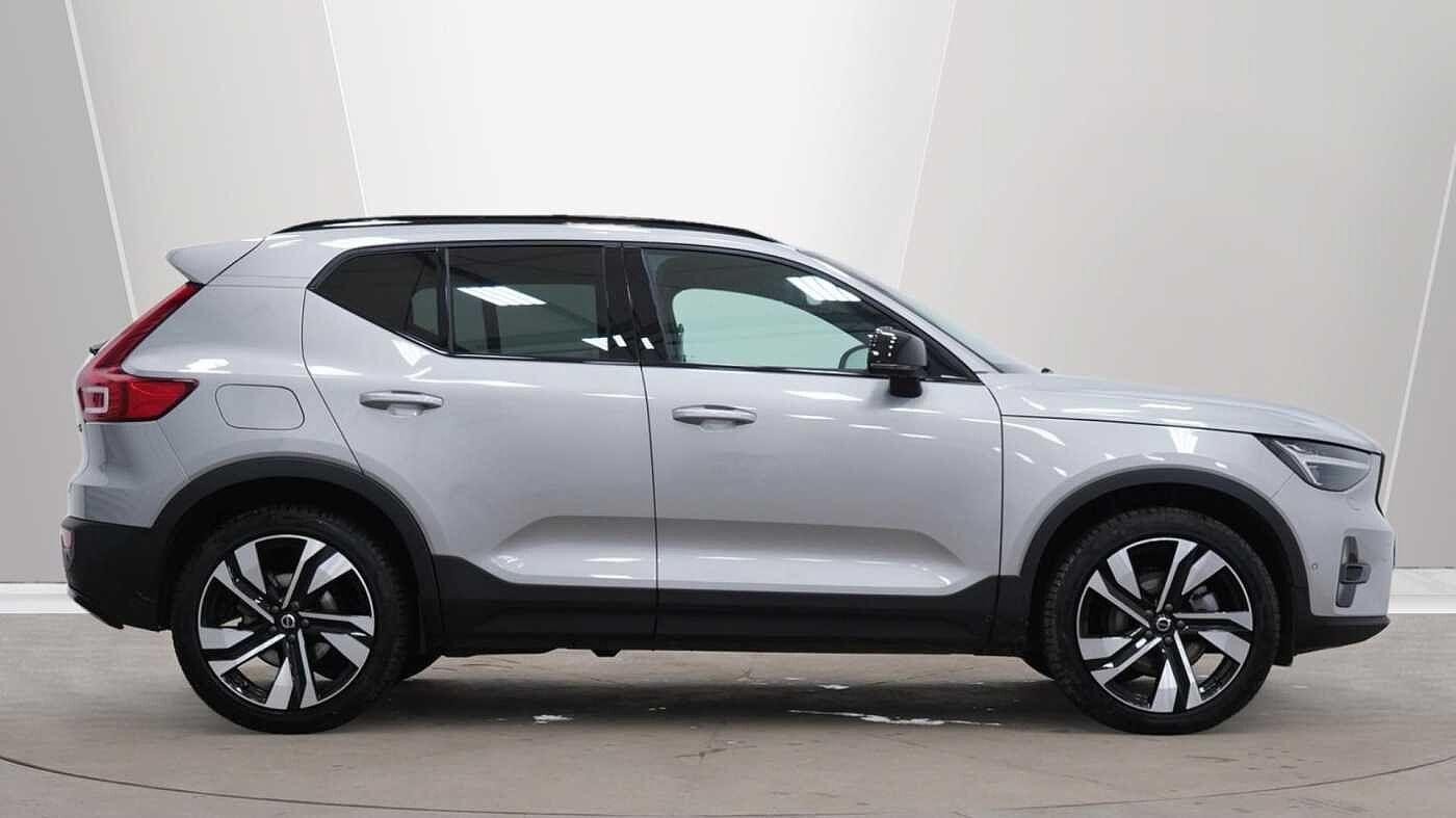 Volvo XC40 Image 2