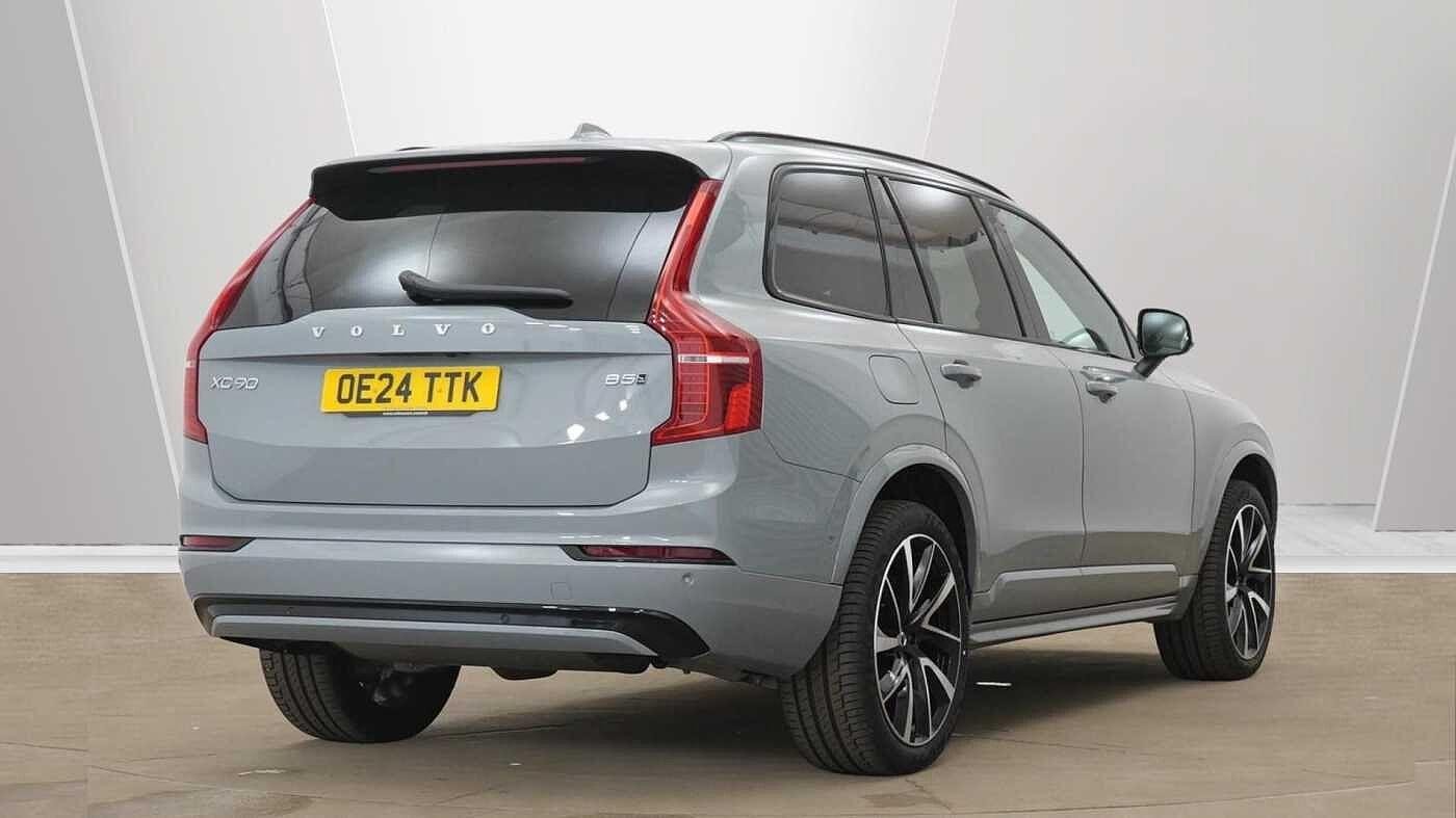 Volvo XC90 Image 3