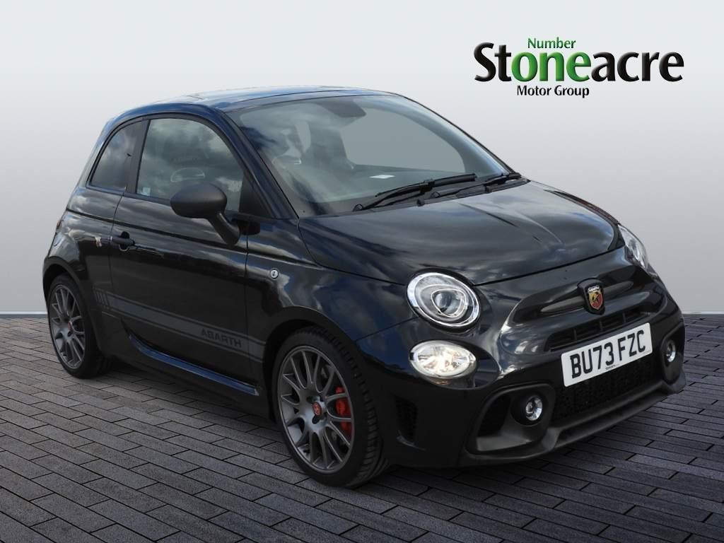 Abarth 695 Image 1