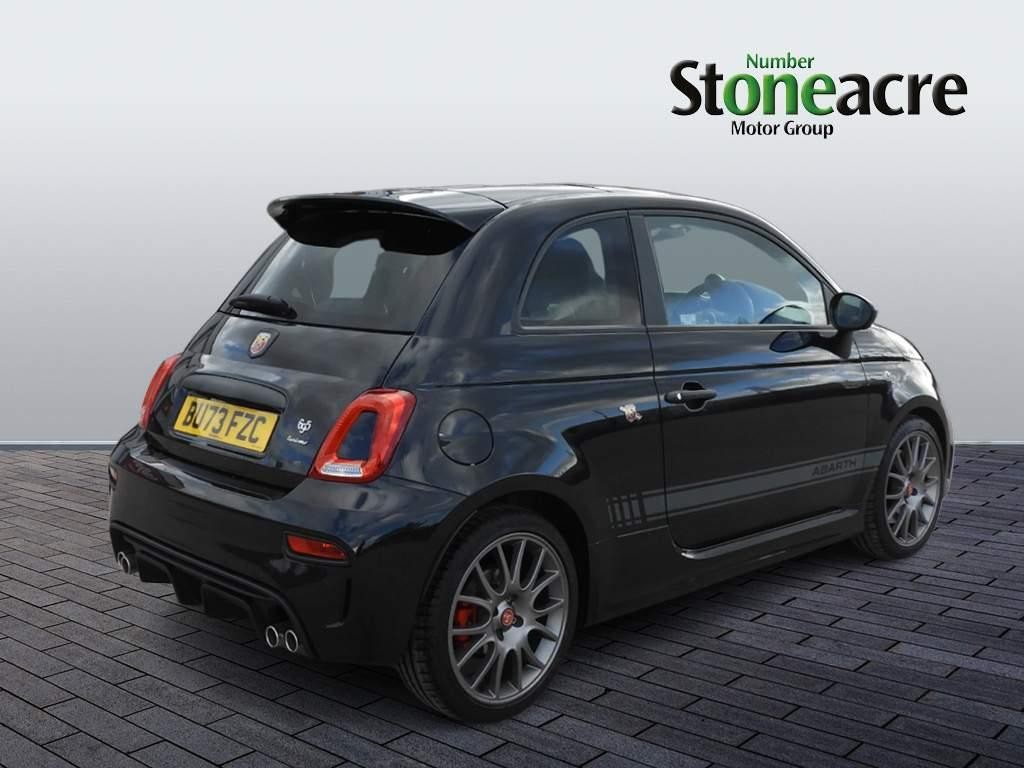 Abarth 695 Image 3