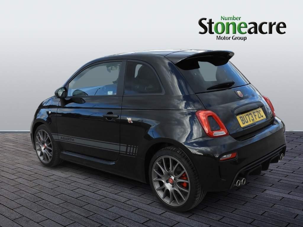 Abarth 695 Image 5