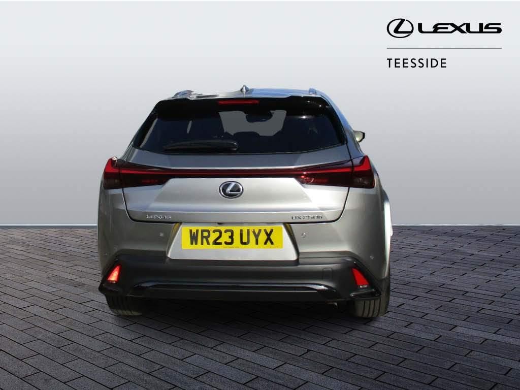 Lexus UX Image 6