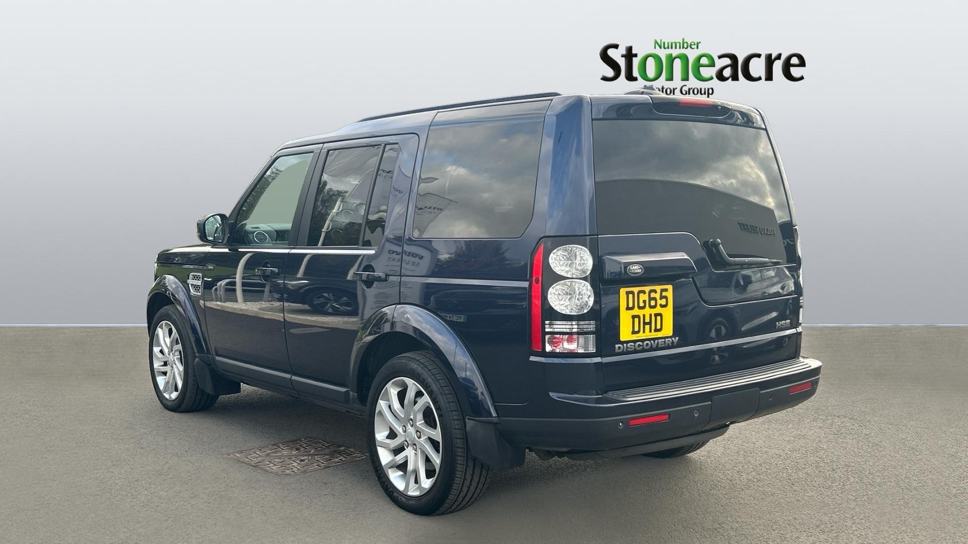 Land Rover Discovery 4 Image 2