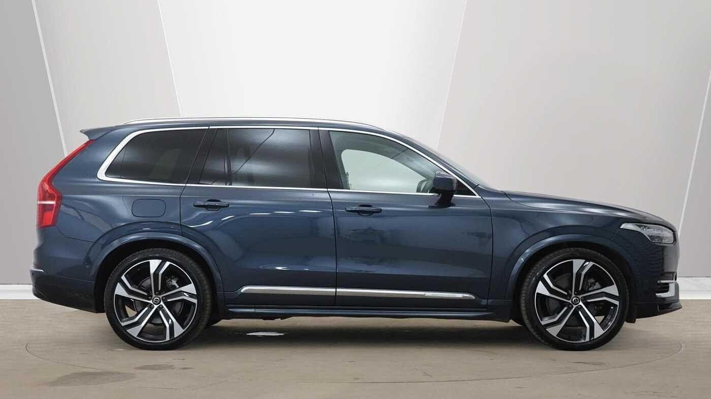 Volvo XC90 Image 2