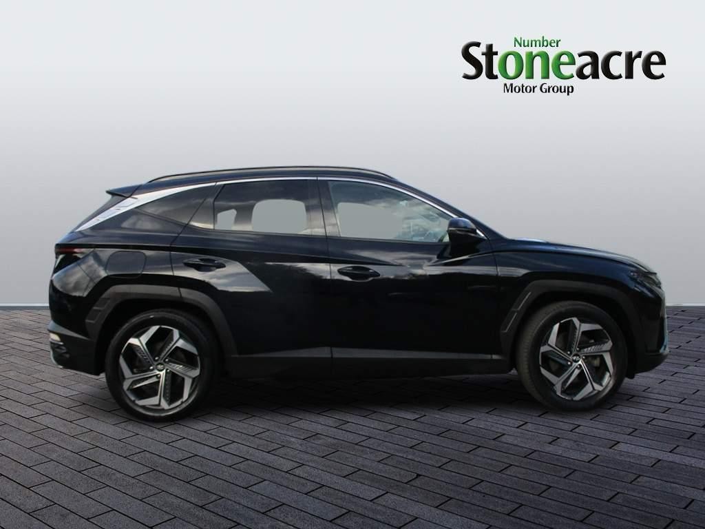 Hyundai TUCSON Image 2