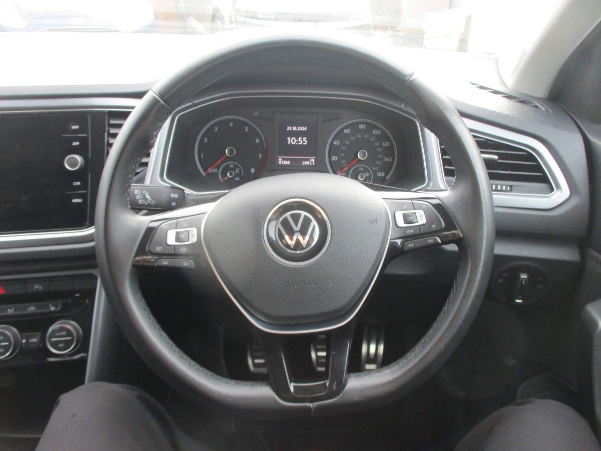 Volkswagen T-Roc Image 17