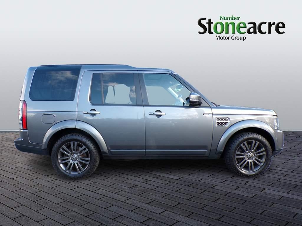 Land Rover Discovery 4 Image 2