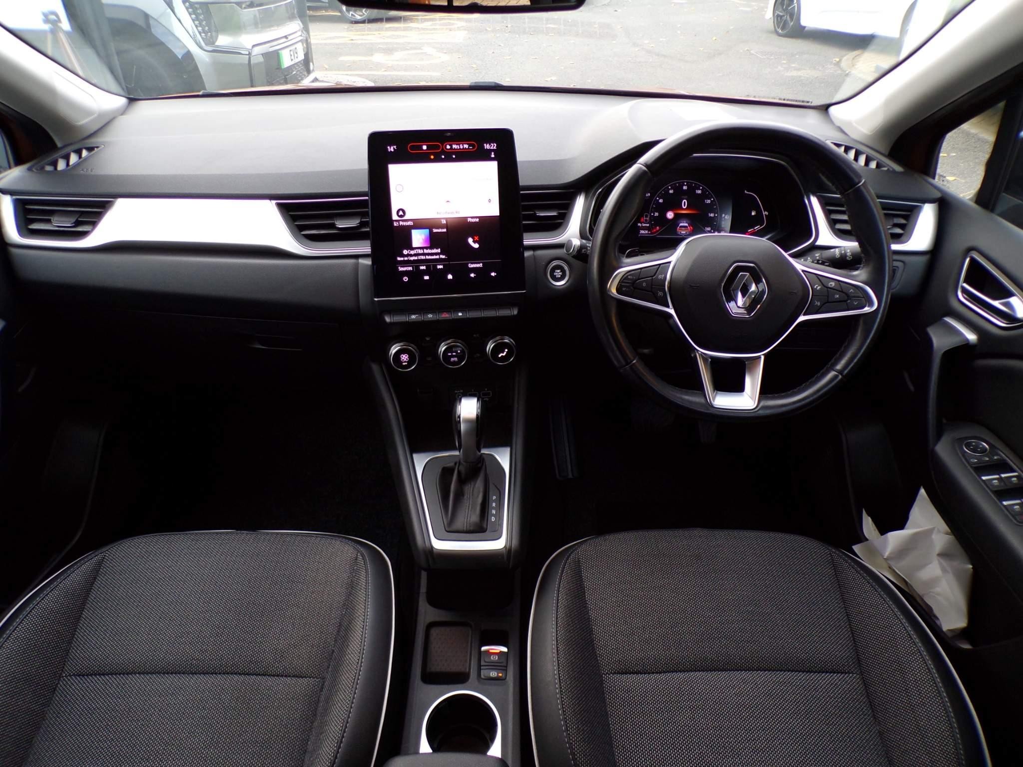 Renault Captur Image 12