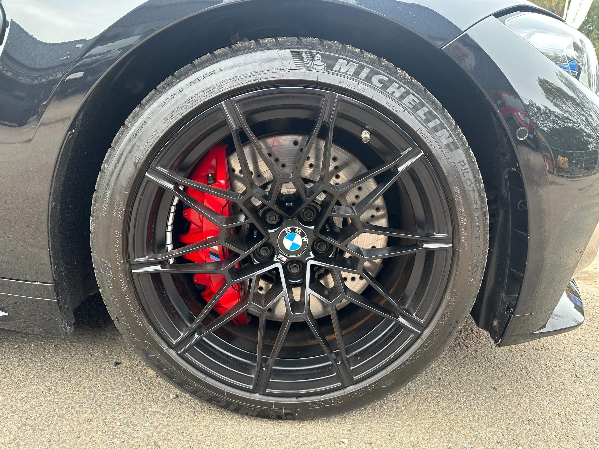 BMW M4 Image 9