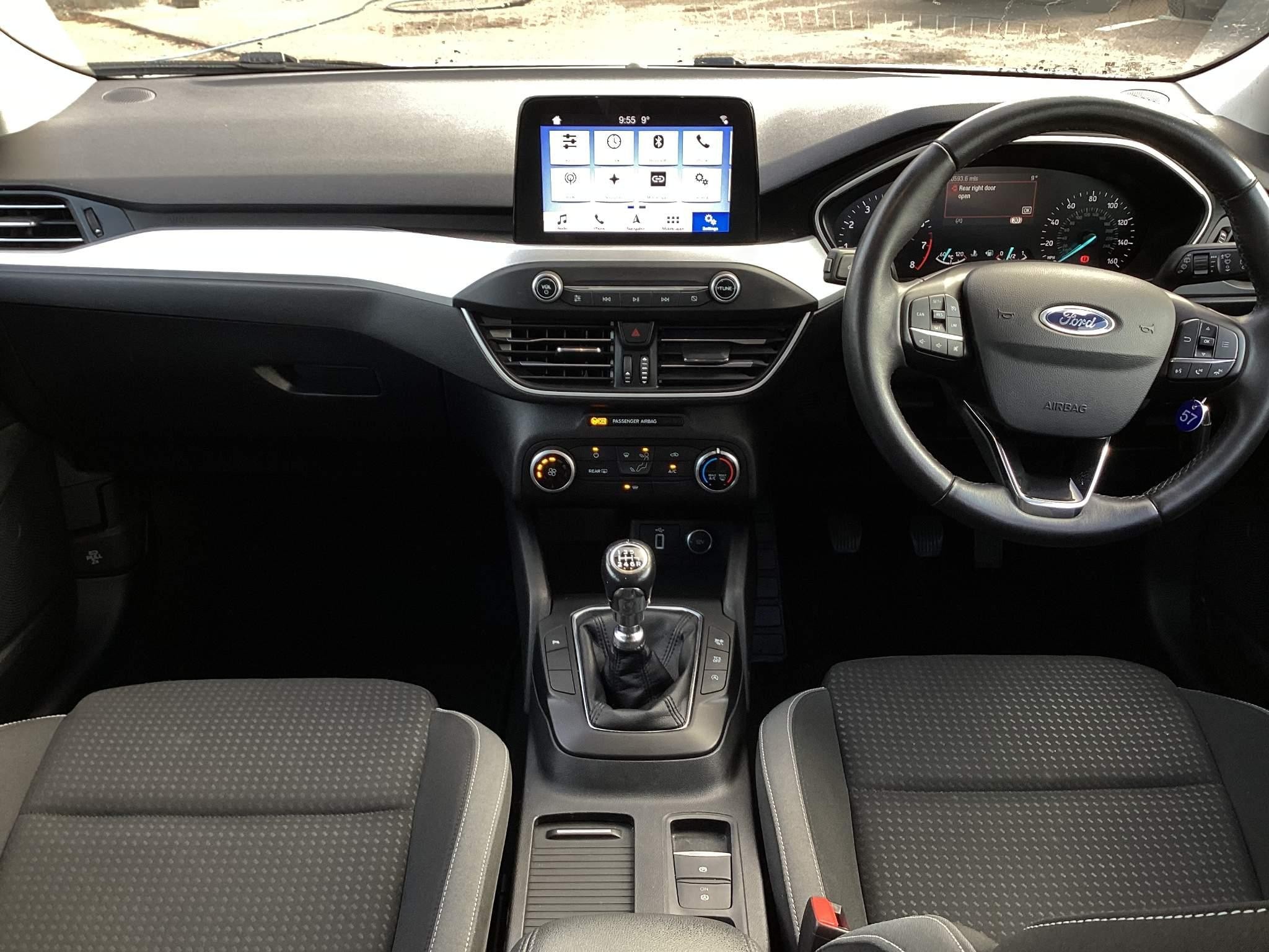 Ford Focus Image 12