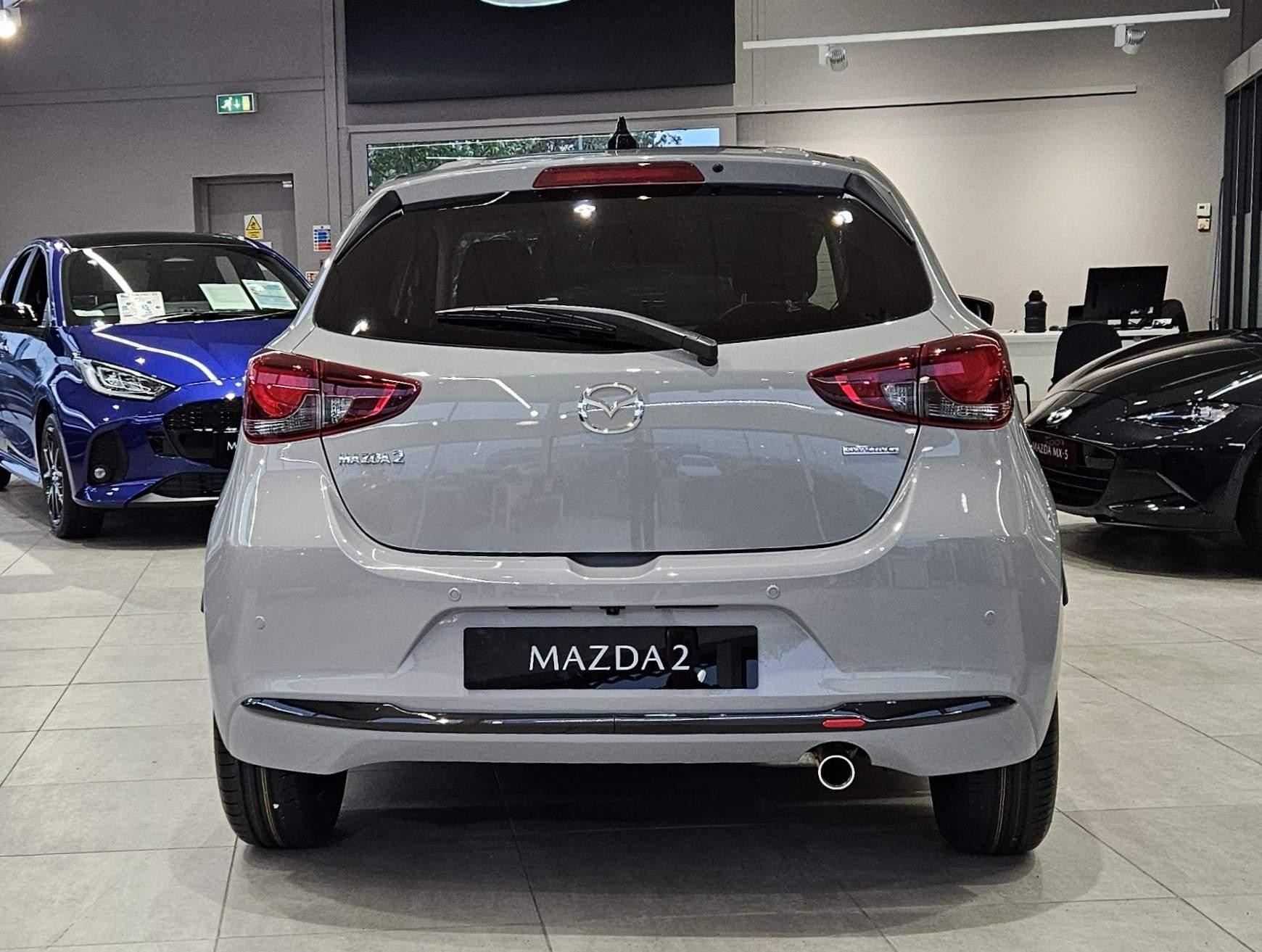 Mazda Mazda2 Image 4