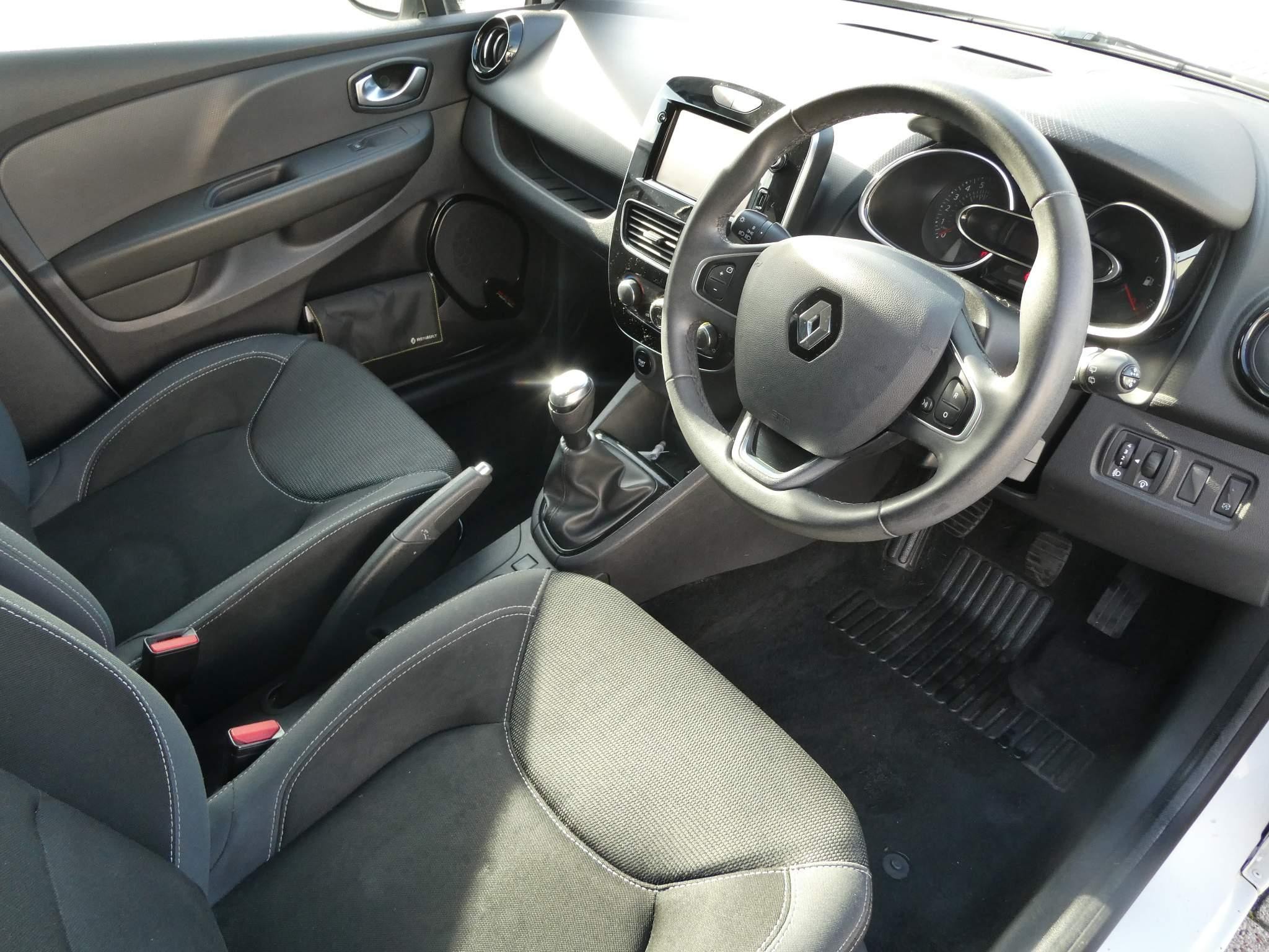 Renault Clio Image 11