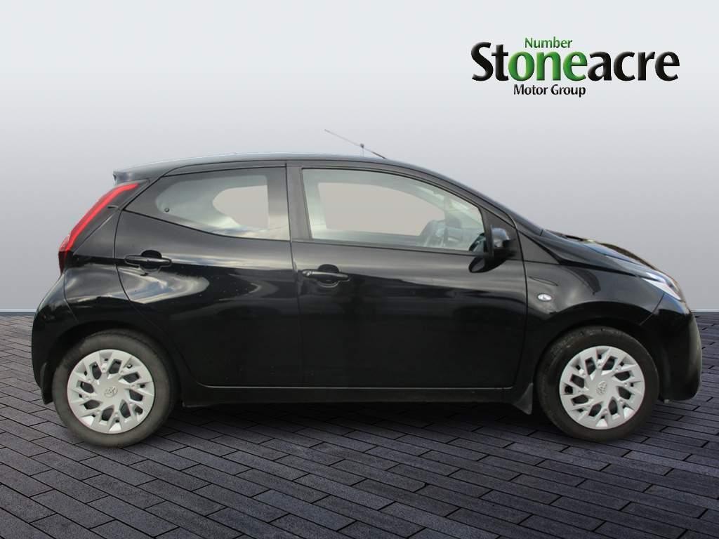 Toyota Aygo Image 2