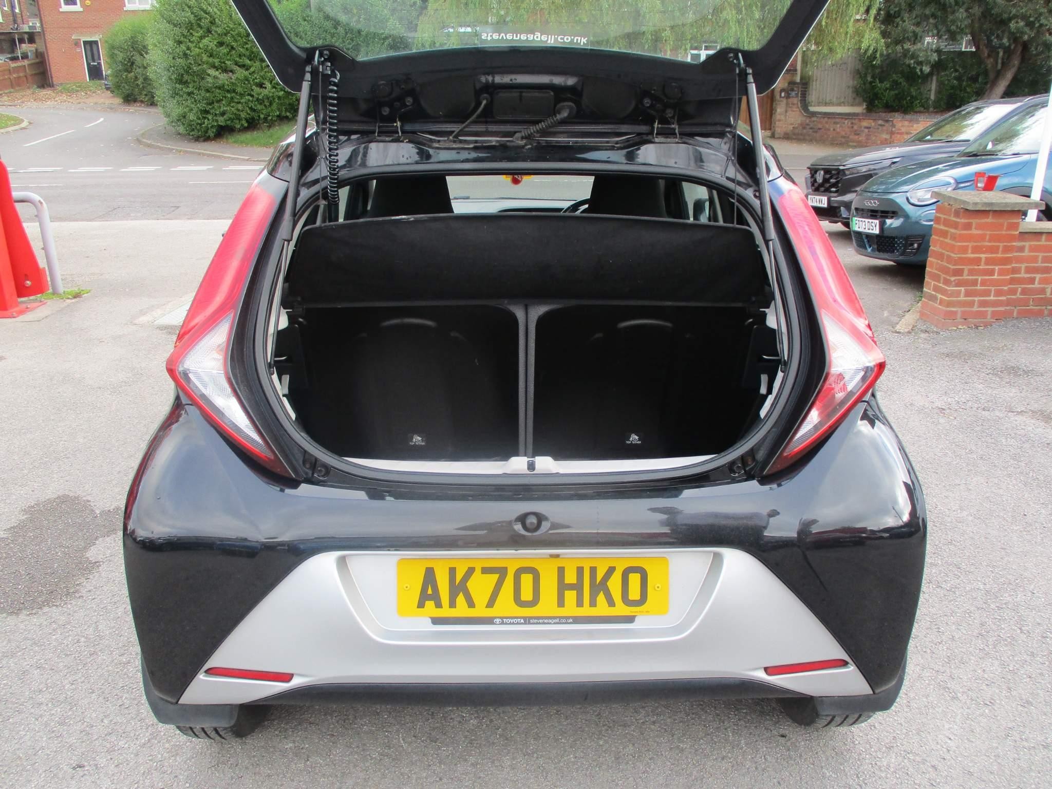 Toyota Aygo Image 10