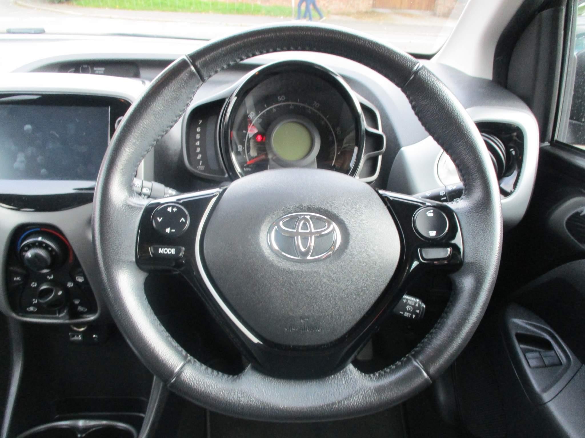 Toyota Aygo Image 18