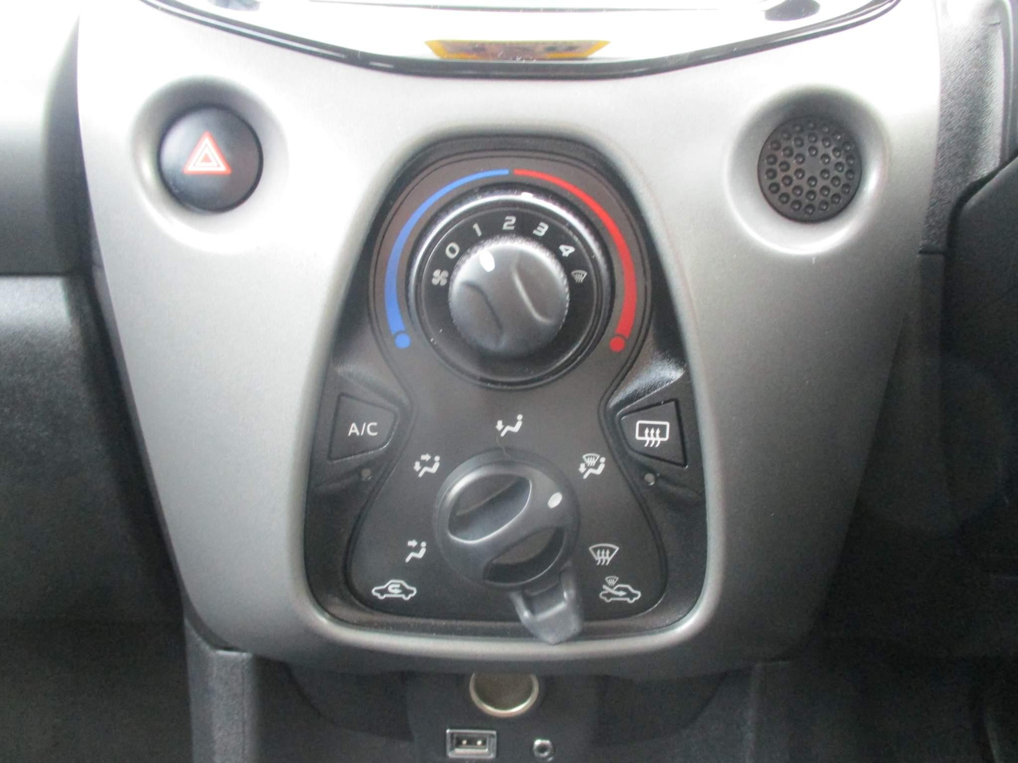 Toyota Aygo Image 24