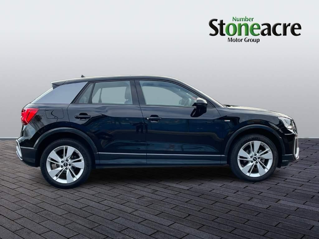 Audi Q2 Image 2