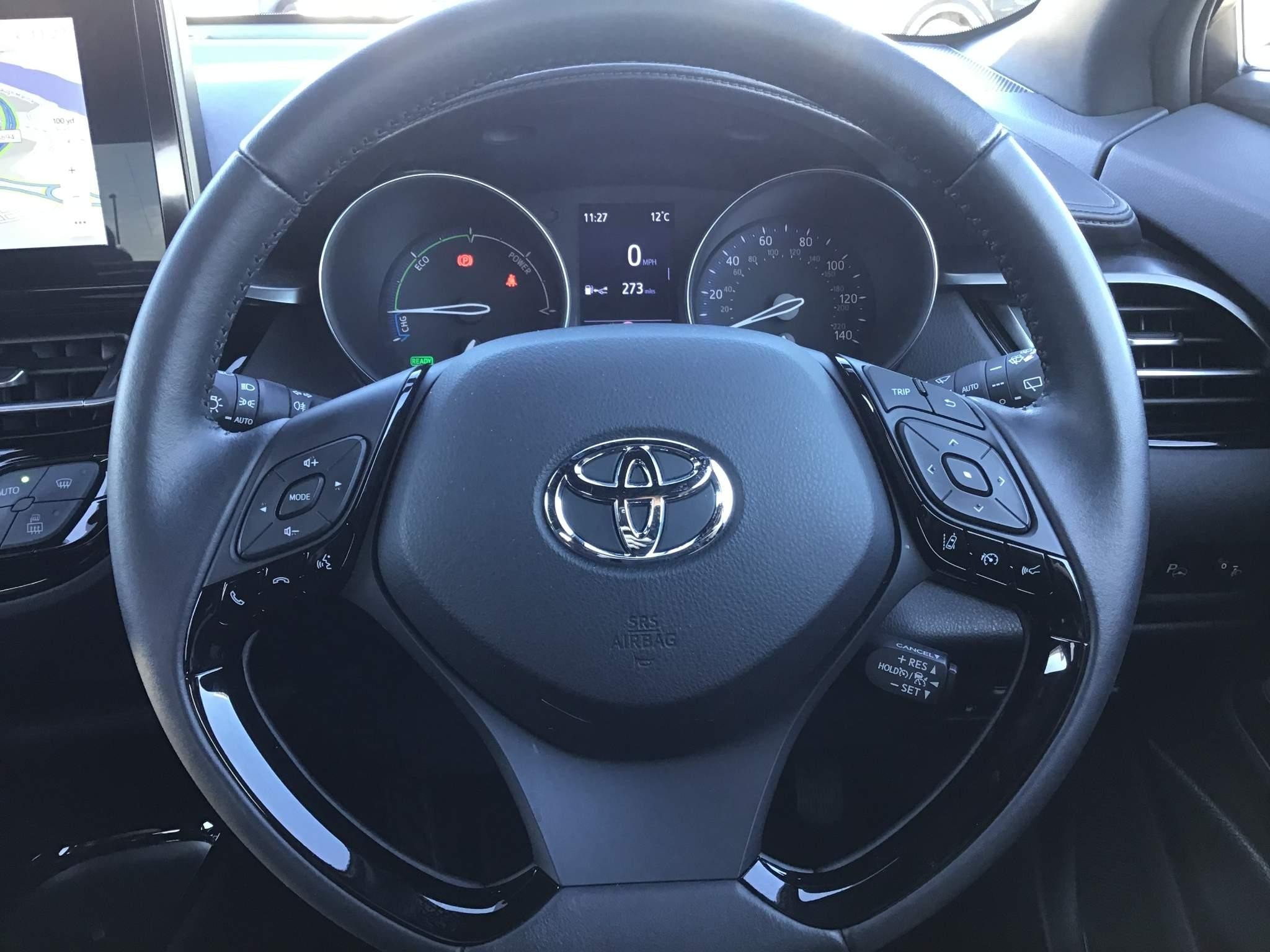 Toyota C-HR Image 17