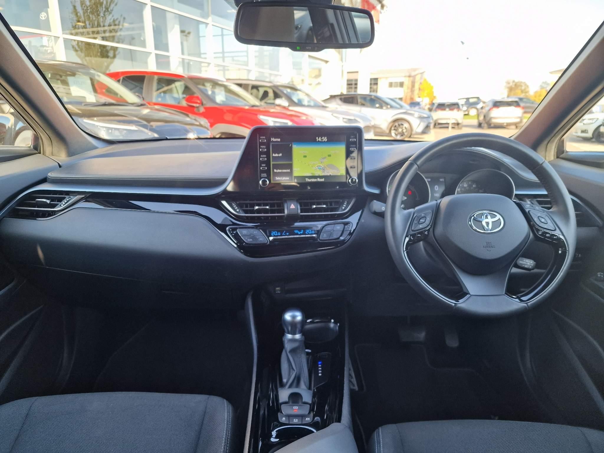 Toyota C-HR Image 7