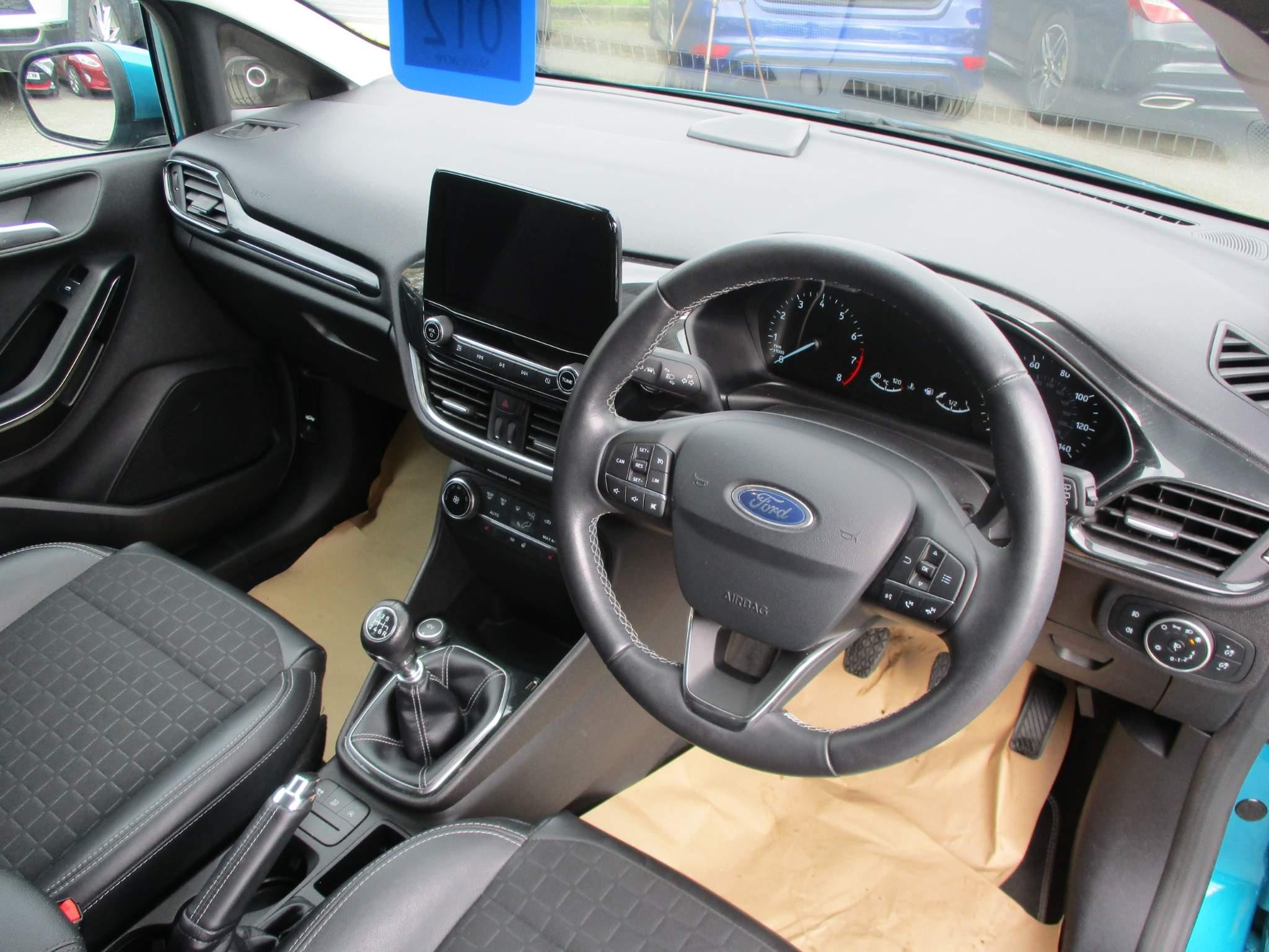 Ford Fiesta Image 13